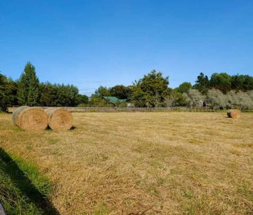 Rural property within easy reach of the motorw... - Photo 1