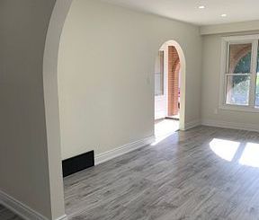 For Lease - 351 Queen Victoria Drive, Hamilton, Ontario - Photo 1