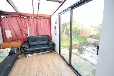 3 bedroom house to rent - Photo 3