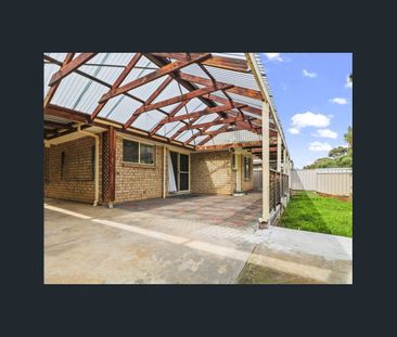 3 bedroom family home in Craigmore - Photo 5