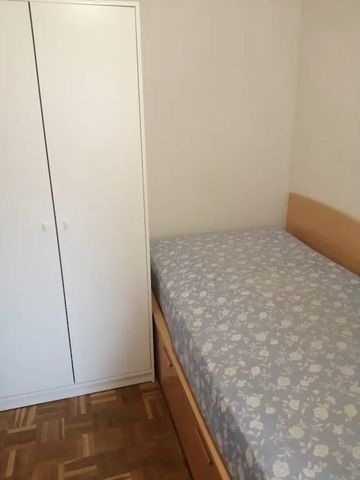 Calle de Hermenegildo Bielsa, Madrid, Community of Madrid 28026 - Photo 4