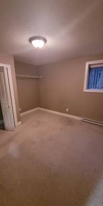 *OCEANVIEW North end 2 bedroom/1bath* - Photo 3