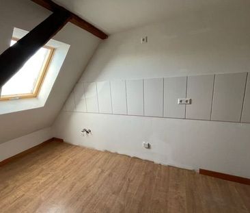 TOP Neu sanierte 4-Zimmer-Dachgeschoss-Wohnung! - Photo 2