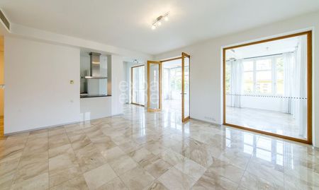 Svetlý 3i byt 138 m2, nezariadený, HLBOKÁ RESIDENCE - Fotografia 2