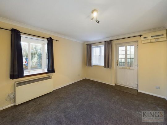 1 bedroom semi-detached house to rent - Photo 1
