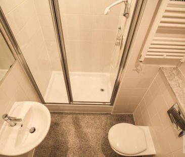 2 bedroom apartment to rent - Photo 6