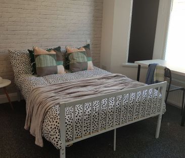 Saxony Road, Liverpool. - Photo 5