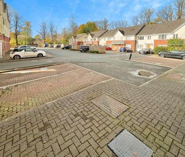 Clarendon Gardens, Bromley Cross, Bolton, BL7 - Photo 3