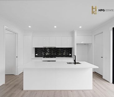 Brand New 3 Bedroom Townhouse! - Photo 6