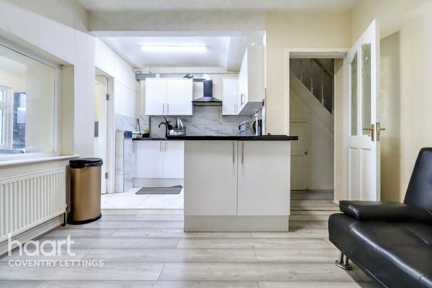 3 bedroom terraced house to rent - Photo 1