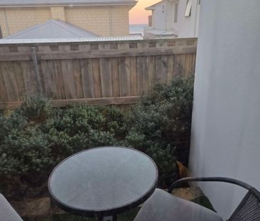 Quinns Rocks - Photo 3