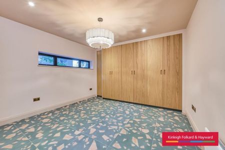 Property to rent - Photo 2