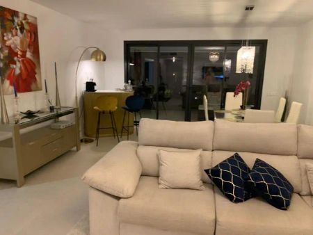 Apartamento de alquiler en Villas del Mediterraneo, 77, Puerto de Estepona - Photo 3
