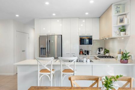 4 Bedrooms plus study in Coomera! - Photo 2