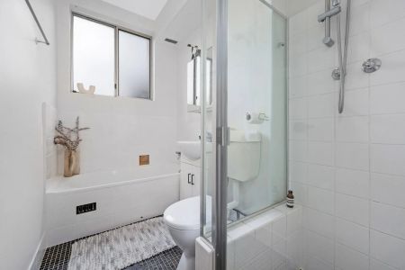 Modern 2-bedroom Unit in Banksia - Photo 4