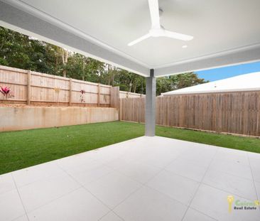 Impressive Large Home in Popular Estate!! - Photo 2