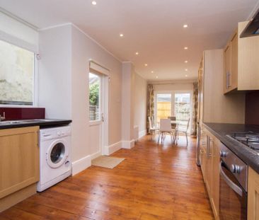 3 bedroom terraced house to rent - Photo 2