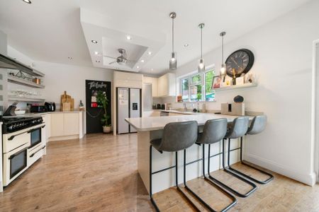 4 bedroom house to rent - Photo 4