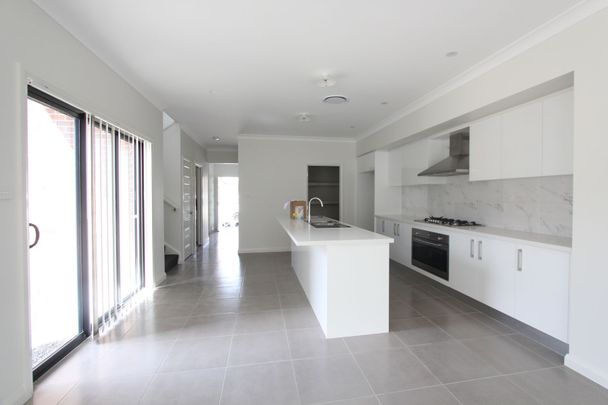 As New 4 Bedroom House in New Estate - Photo 1