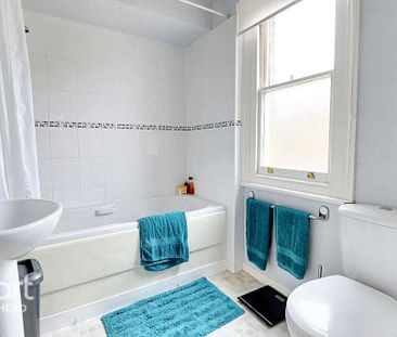 5 bedroom semi-detached house to rent - Photo 6