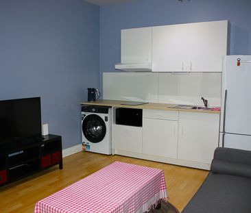 Home For Rent - Photo 3