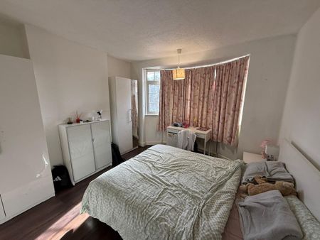 3 bedroom terraced house to rent - Photo 3