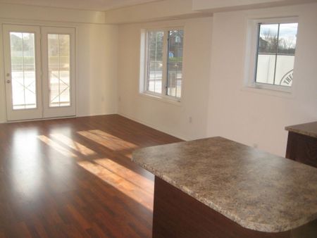 For Lease - 2557 Sixth Line Unit# 1, Oakville, Ontario - Photo 4