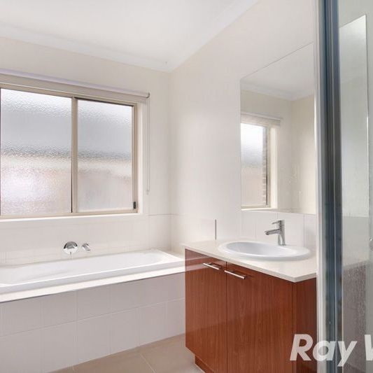 ULTIMATE STYLE IN HERITAGE SPRINGS! - Photo 1