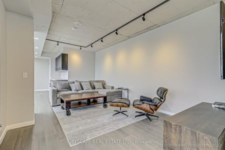 For Lease - 7 Smith Crescent Unit# Ph 810, Toronto, Ontario - Photo 4