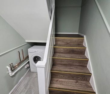 Room in a Shared House, Silver Street, N18 - Photo 4