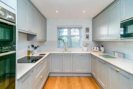 4 bedroom detached house to rent - Photo 4