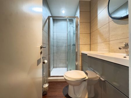 Studio Flat, Old Trafford, M16 - Photo 5