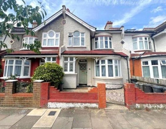 Montana Road, London, SW17 flat to rent - Photo 1