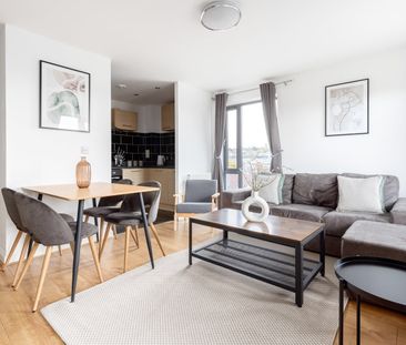 2 Bed Flat, Ajax Avenue, NW9 - Photo 1