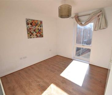 Ridge Place, Orpington, Kent, BR5 - Photo 3