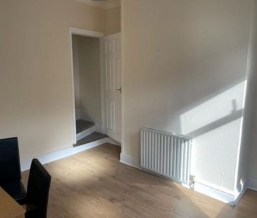 2 bedroom House To Let - Photo 1