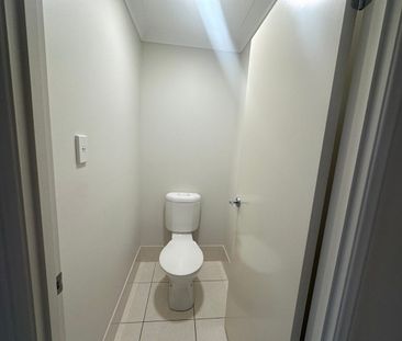 Comfortable and Convenient 4-Bedroom Family Home - Photo 6