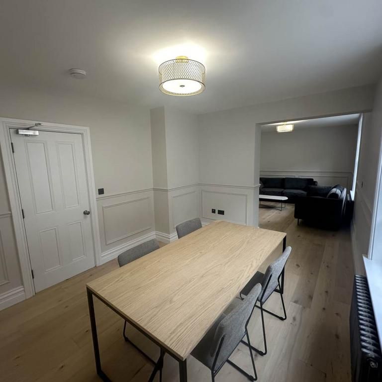 5 bedroom flat to rent - Photo 1