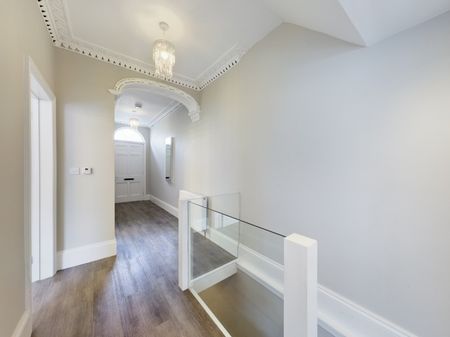 Portland Square, Pittville, Cheltenham, GL52 - Photo 4