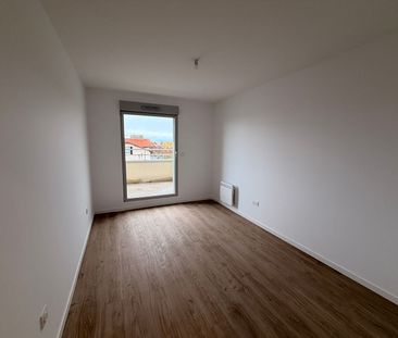 Location Appartement 2 pièces 45m² - Photo 6