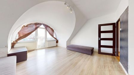 Przecław, 6pok., 2 piwnice, balkon - Photo 2