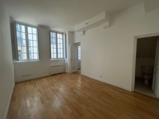 Location appartement 5 pièces 80.16 m2 à Tours - Photo 1