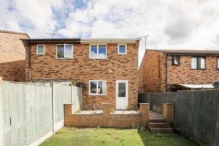 Farm Road, Buckley, CH7 - Photo 4