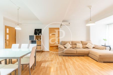 Two bedroom apartment in the Central Market of Valencia. - Photo 5