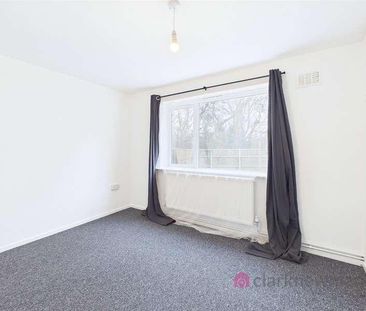 The Downs, Harlow, Cm, CM20 - Photo 4