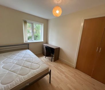 Heron House, Lawrence Street - P10588 - Photo 4