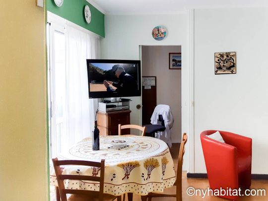 Logement à Paris, Location meublée - Photo 1