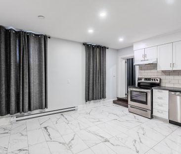 For Lease - 756 Dundas Street Unit# Main, Toronto, Ontario - Photo 2