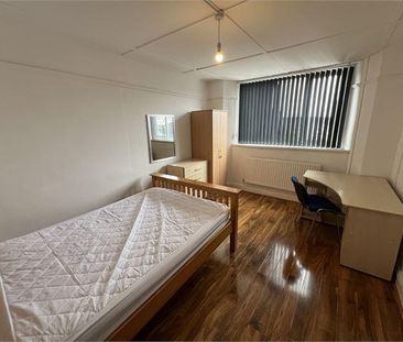 6 bedroom house share to rent - Photo 4