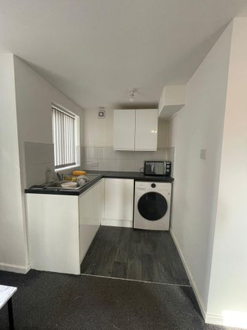 1 bedroom apartment to rent - Photo 4